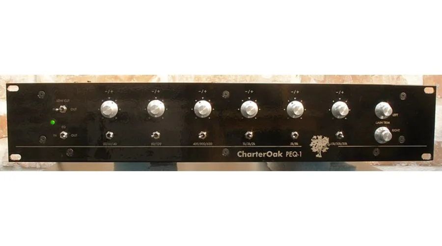 CharterOak PEQ-1 - analogowy 6-pasmowy korektor masteringowy