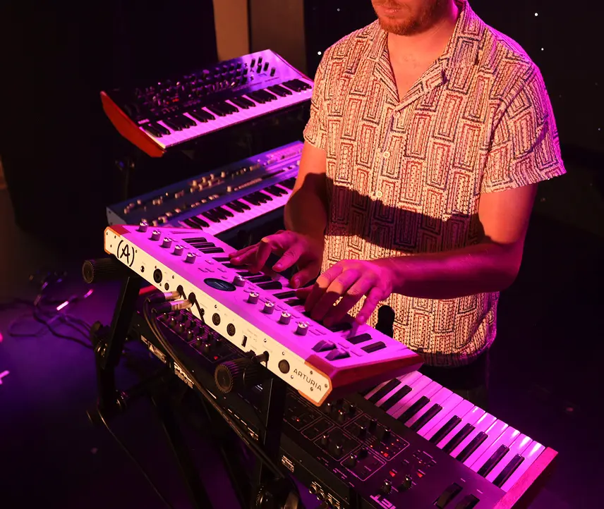 Arturia AstroLab 37 stage piano