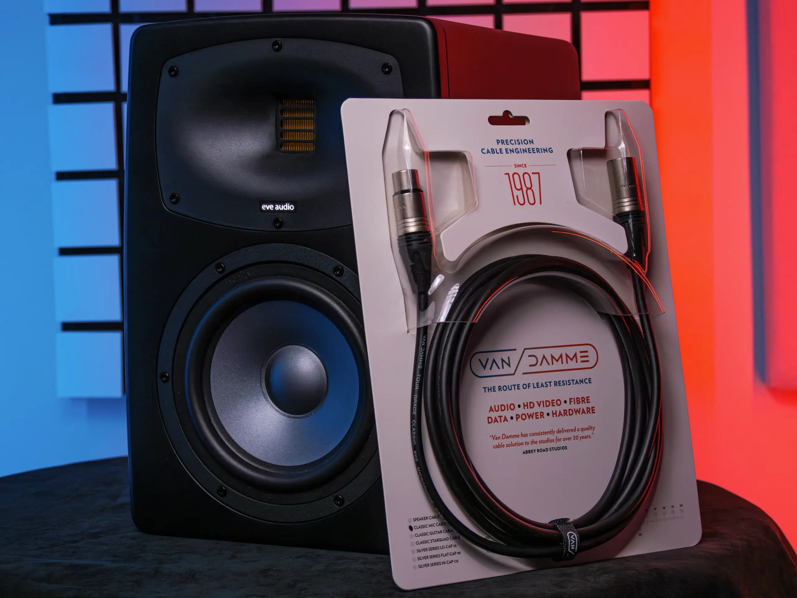 EVE Audio EXO & kable Van Damme